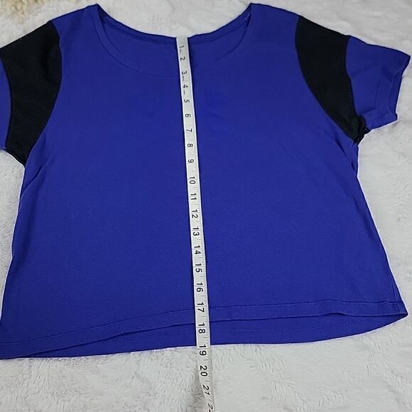 UNDER ARMOUR Tee Shirt - Picture 5 of 6